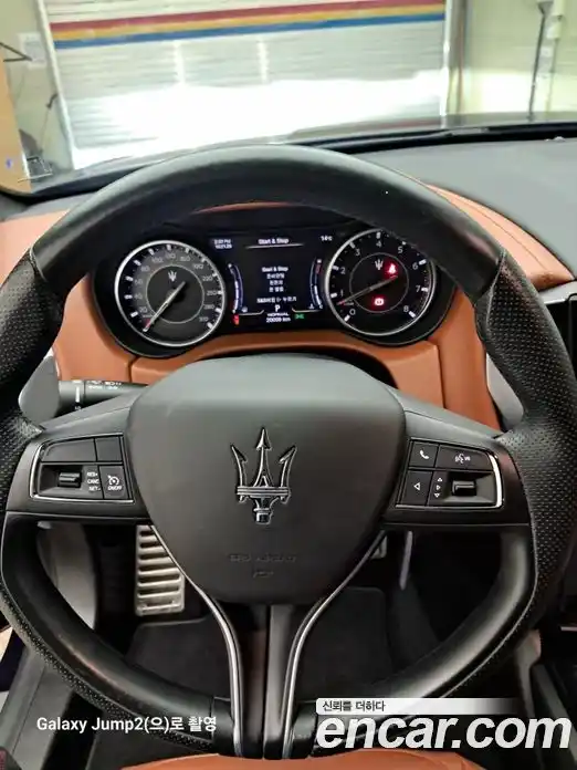 Maserati Ghibli 2021 2.0 гидро в Москве № 547778, фото 14