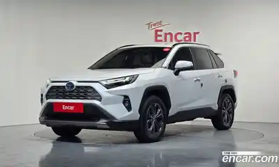 Toyota RAV4, 2024
