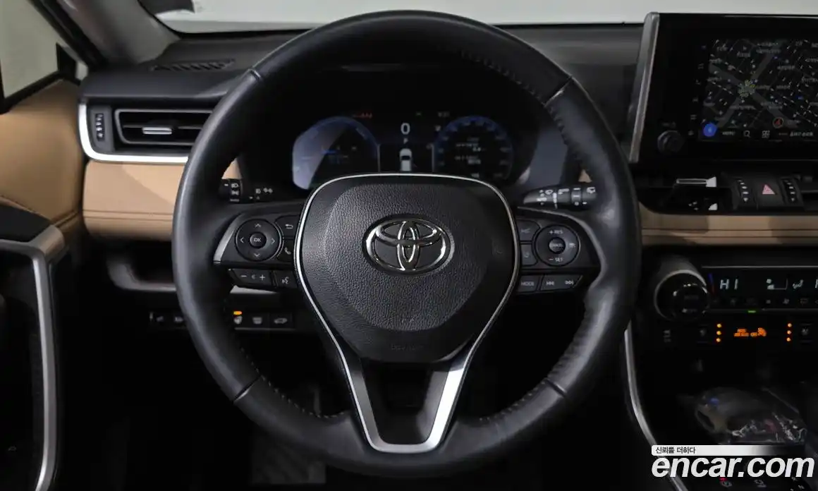Toyota RAV4 2024 2.5 гидро в Москве № 584590, фото 13
