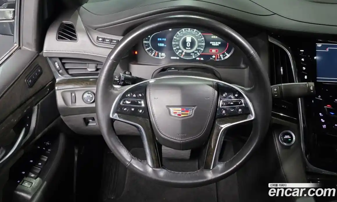 Cadillac Escalade 2018 6.2 гидро в Москве № 611590, фото 13
