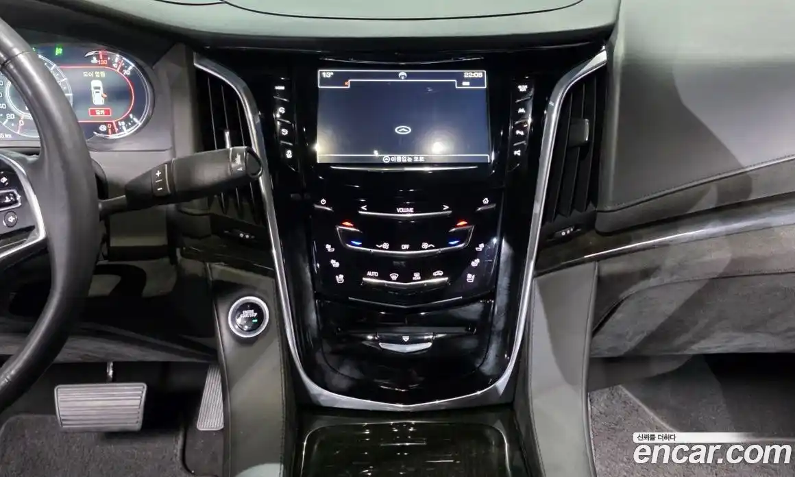 Cadillac Escalade 2018 6.2 гидро в Москве № 611590, фото 14