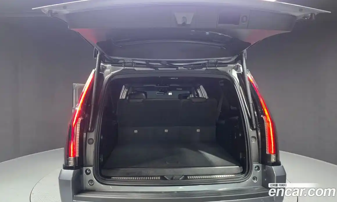 Cadillac Escalade 2018 6.2 гидро в Москве № 611590, фото 20