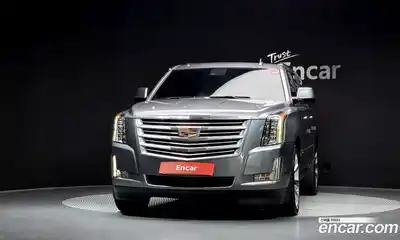 Cadillac Escalade 2018 6.2 гидро в Москве № 611590, миниатюра 3