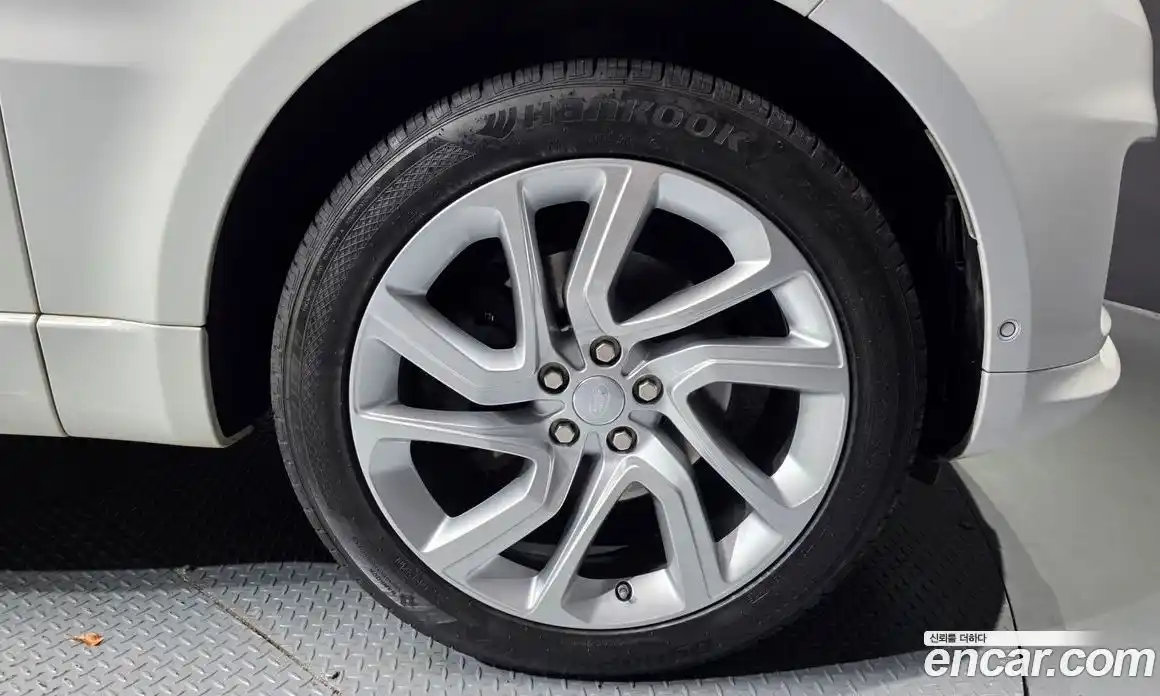 Land Rover Range-Rover Sport 2018 3.0 гидро в Москве № 627549, фото 5