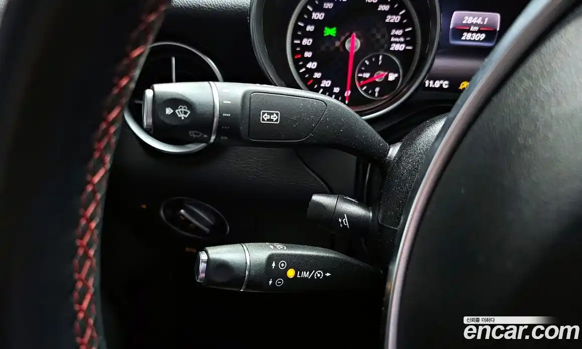 Mercedes-Benz SLC-Class 2018 2.0 гидро в Москве, фото 17