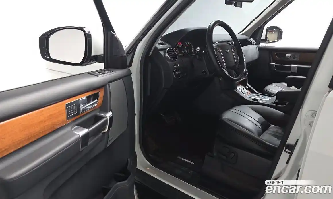 Land Rover Discovery 2014 3.0 гидро в Москве № 724483, фото 11