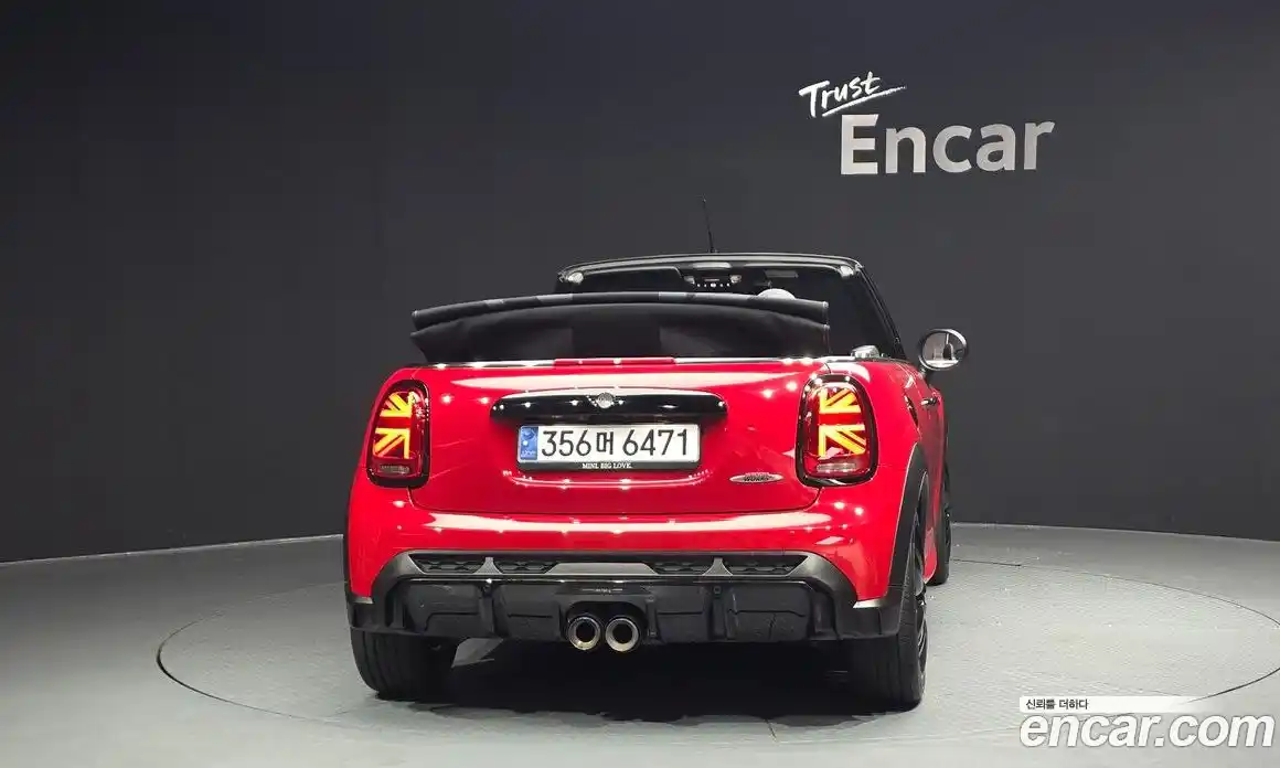 Mini Cooper Convertible 2024 2.0 гидро в Москве № 724718, фото 4