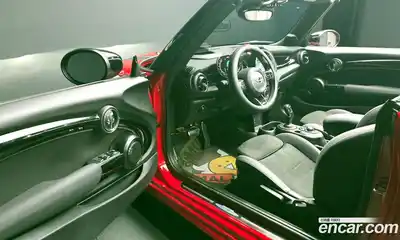 Mini Cooper Convertible 2024 2.0 гидро в Москве № 724718, миниатюра 10