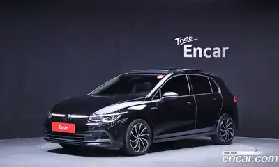 Volkswagen Golf, 2023