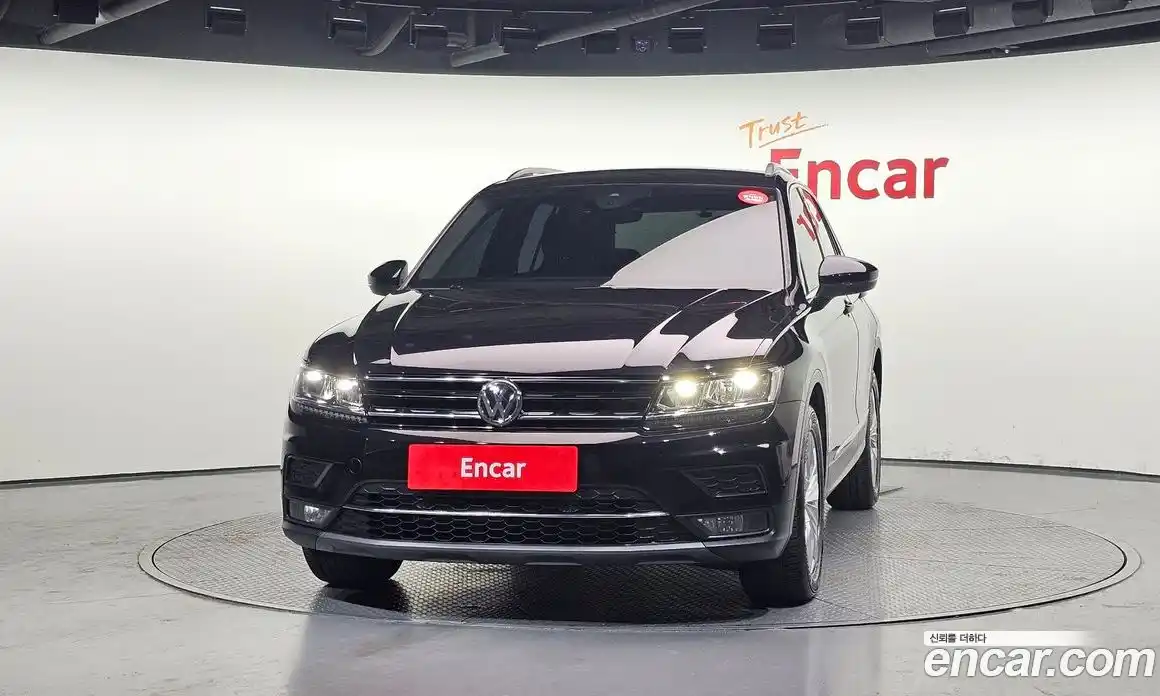 Volkswagen Tiguan 2018 2.0 гидро в Москве № 725151, фото 3