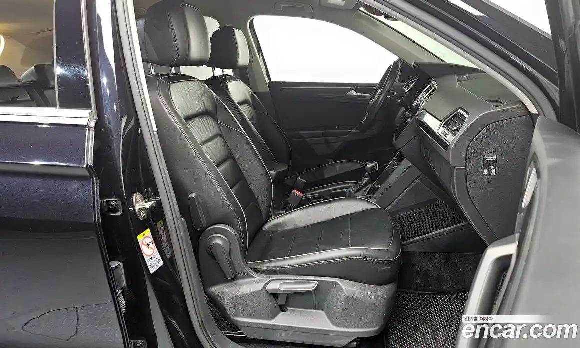 Volkswagen Tiguan 2018 2.0 гидро в Москве № 725151, фото 10