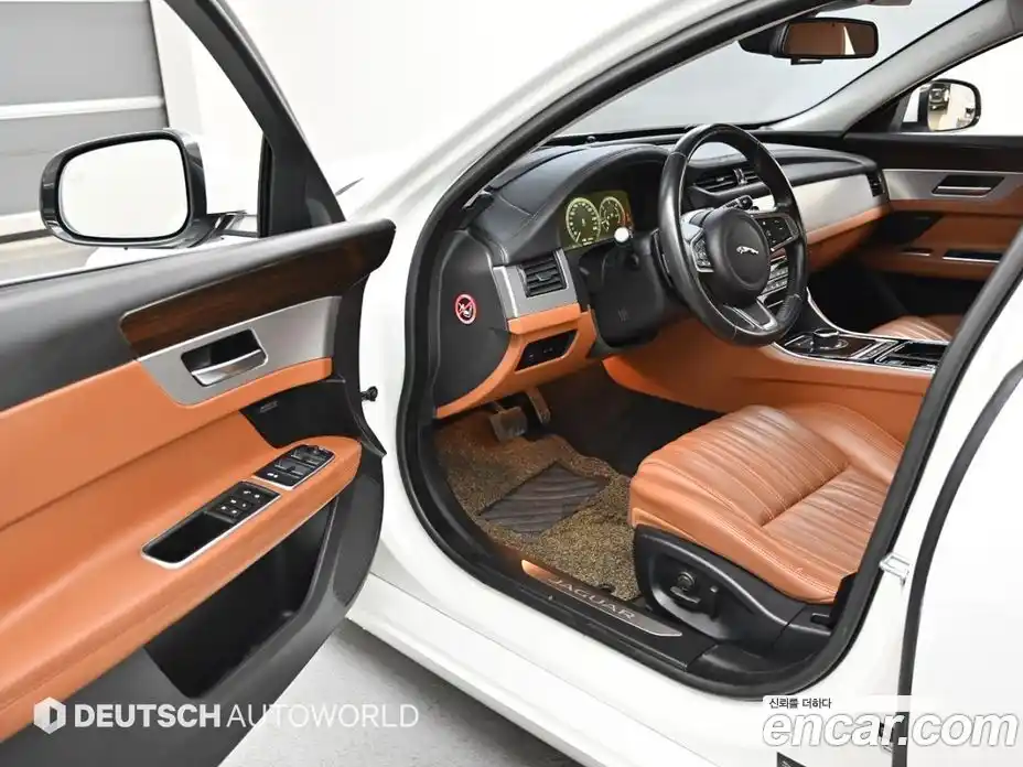 Jaguar XF 2018 2.0 гидро в Москве № 758391, фото 11