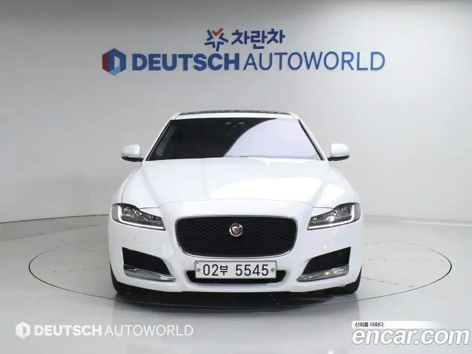 Jaguar XF 2018 2.0 гидро в Москве № 758391, фото 3
