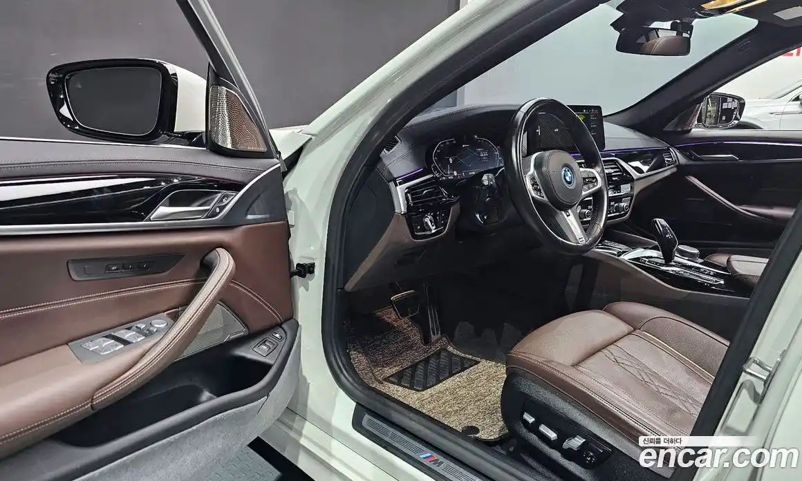 BMW 5-Series 2022 2.0 гидро, фото 11