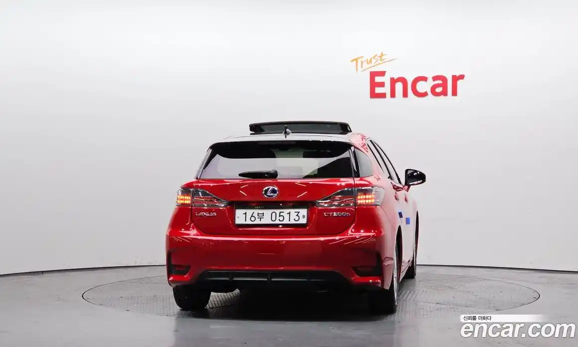 Lexus CT200h 2015 1.8 гидро в Москве № 766901, фото 4