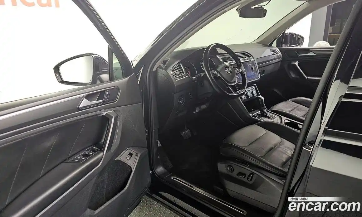 Volkswagen Tiguan 2020 2.0 гидро в Москве № 767198, фото 11