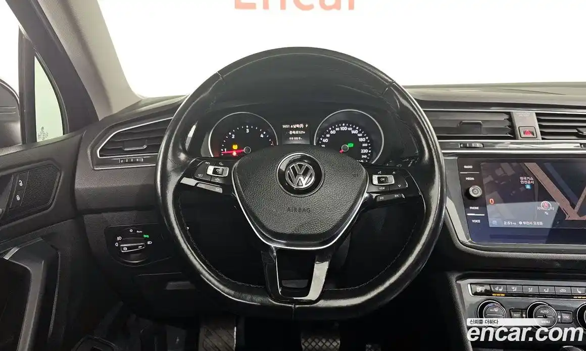 Volkswagen Tiguan 2020 2.0 гидро в Москве № 767198, фото 13