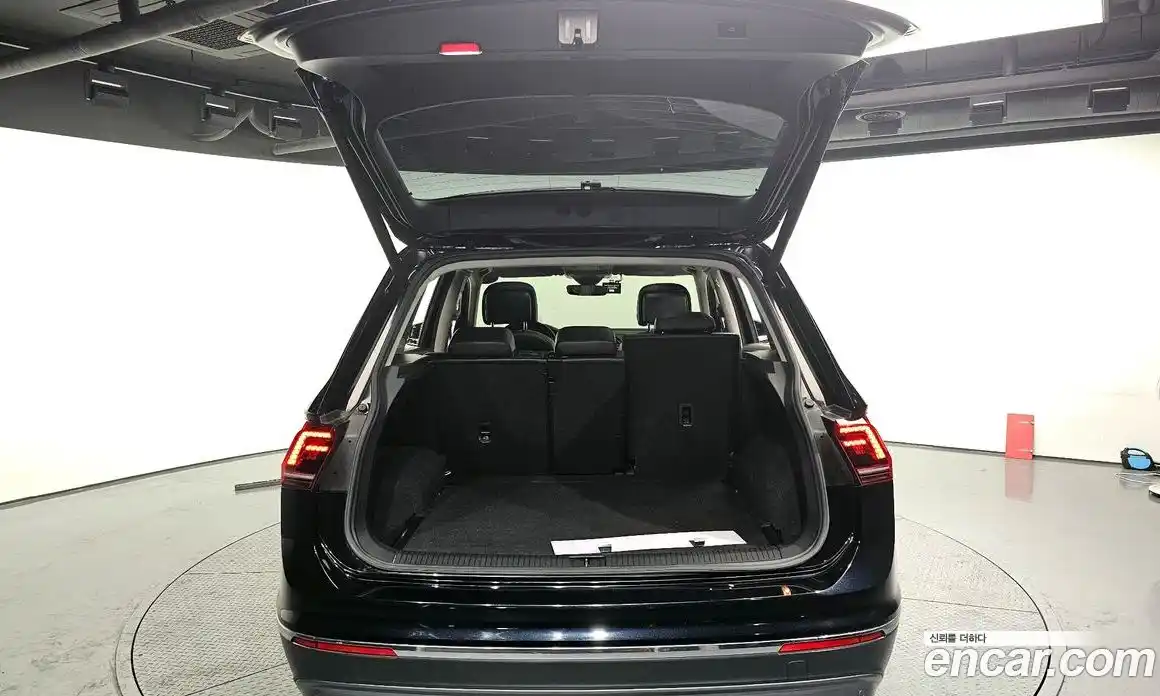 Volkswagen Tiguan 2020 2.0 гидро в Москве № 767198, фото 20