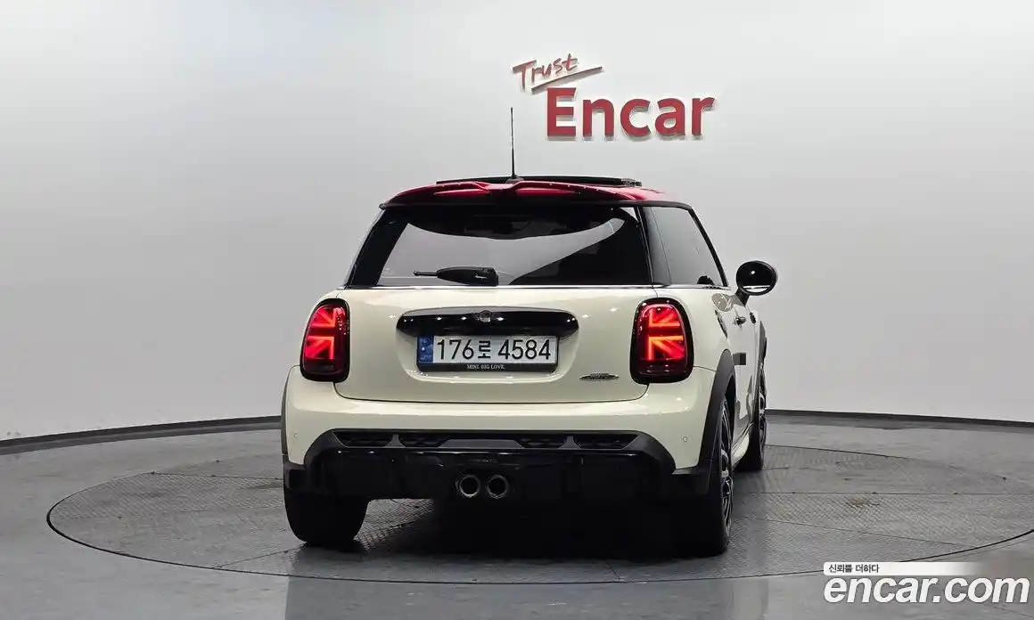 Mini Cooper 2023 2.0 гидро в Москве № 802329, фото 3