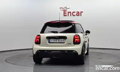 Mini Cooper 2023 2.0 гидро в Москве № 802329, миниатюра 3