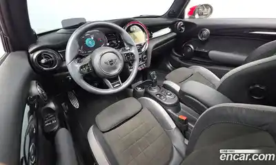 Mini Cooper 2023 2.0 гидро в Москве № 802329, миниатюра 6
