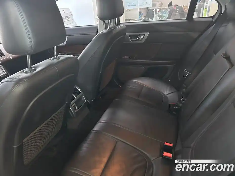 Jaguar XF 2014 2.0 гидро в Москве № 803439, фото 11