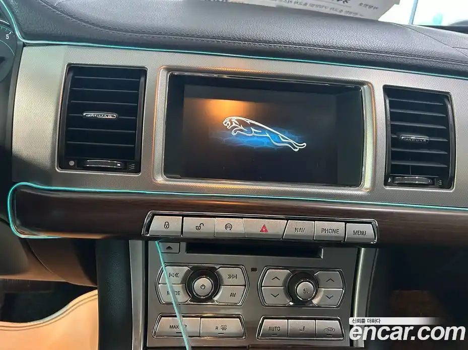Jaguar XF 2014 2.0 гидро в Москве № 803439, фото 6