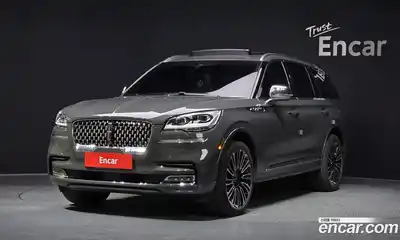 Lincoln Aviator, 2021