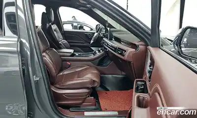 Lincoln Aviator 2021 3.0 гидро в Москве № 827238, миниатюра 11