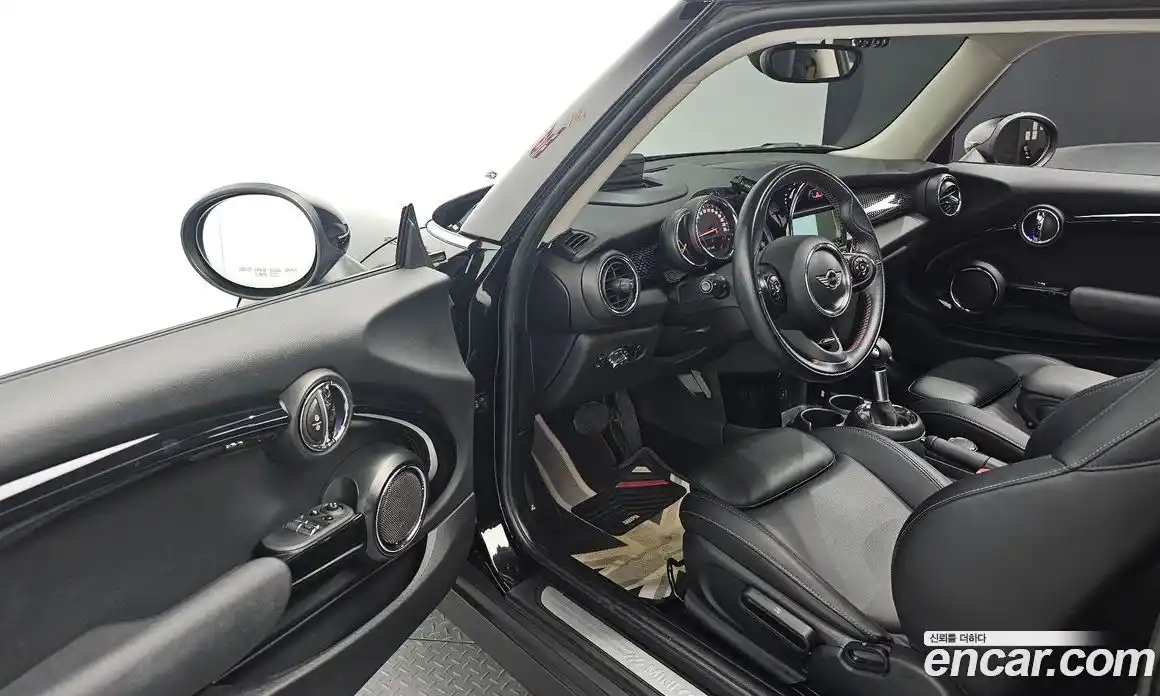 Mini Cooper 2018 2.0 гидро в Москве № 861542, фото 11