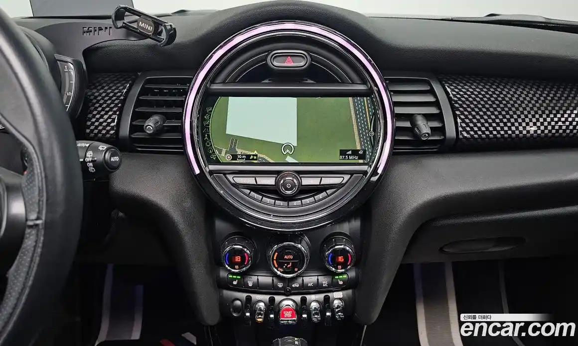 Mini Cooper 2018 2.0 гидро в Москве № 861542, фото 14
