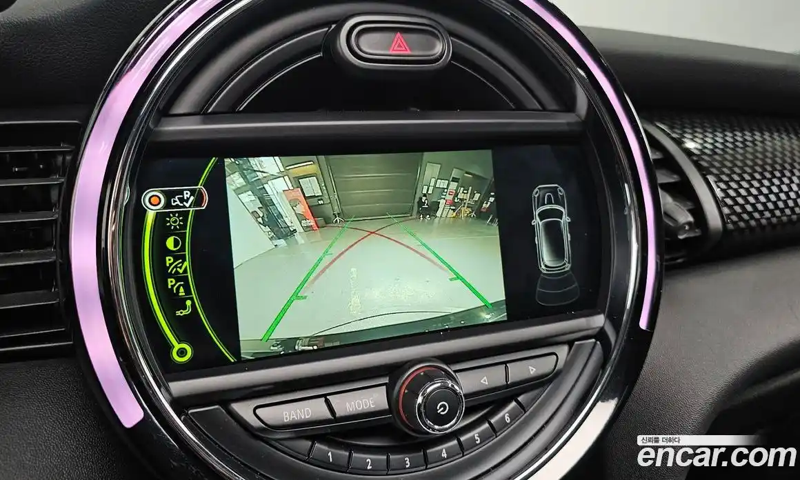 Mini Cooper 2018 2.0 гидро в Москве № 861542, фото 15