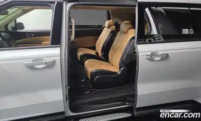 Kia Canival 2022 2.2 Автомат в Москве № 930060, миниатюра 11