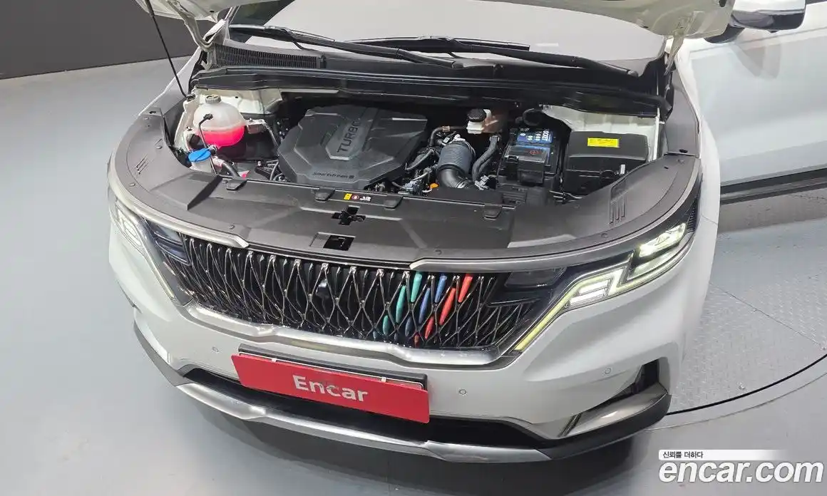 Kia Canival 2022 2.2 Автомат в Москве № 930060, фото 6