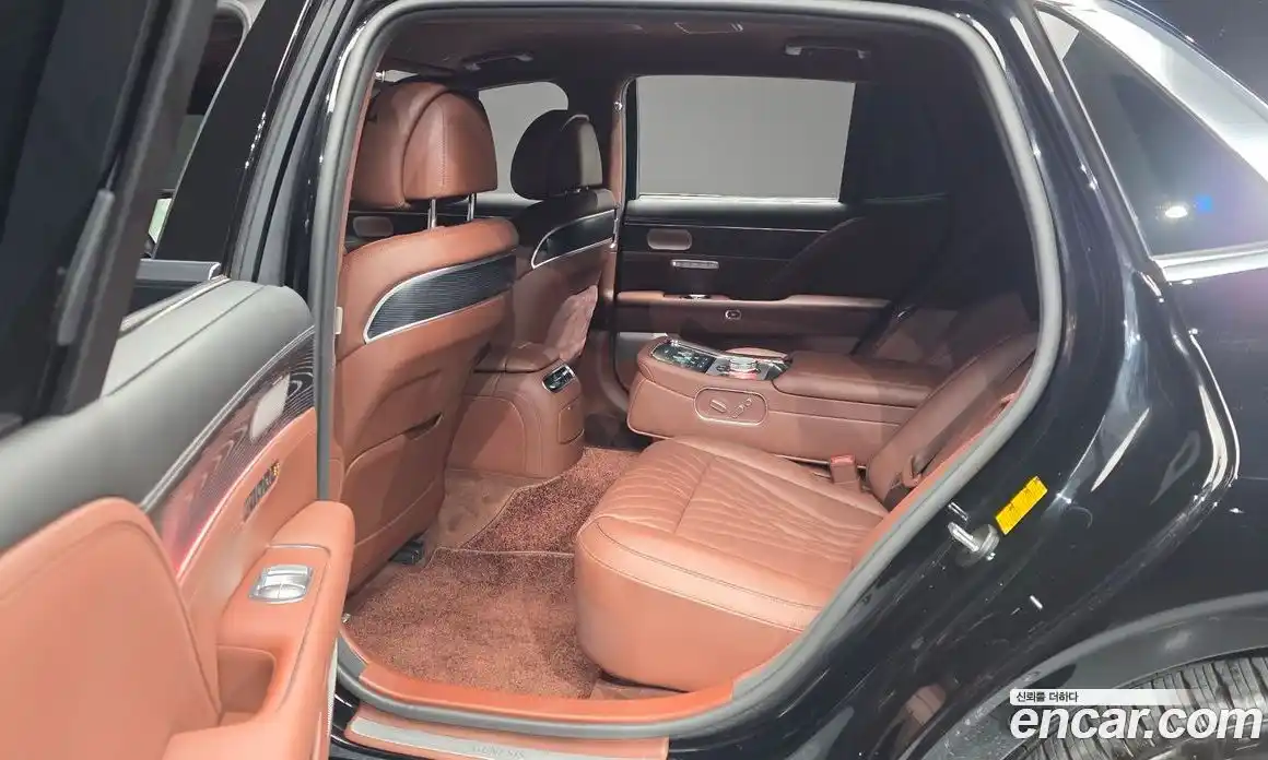 Genesis G90 2025 3.5 гидро в Москве, фото 11