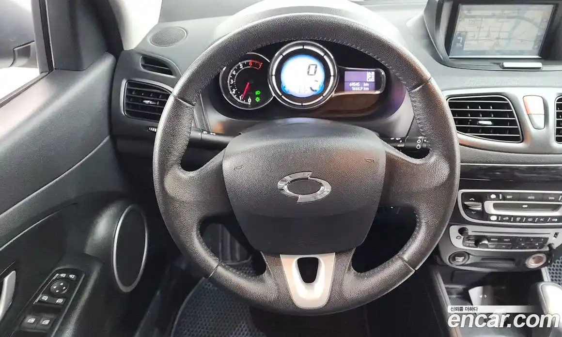 Renault SM3 2015 1.6 гидро в Москве, фото 13