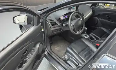 Renault SM3 2013 1.6 Автомат в Москве № 1003585, миниатюра 10