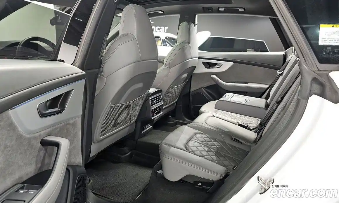 Audi Q8 2022 3.0 Автомат в Москве № 1007397, фото 10