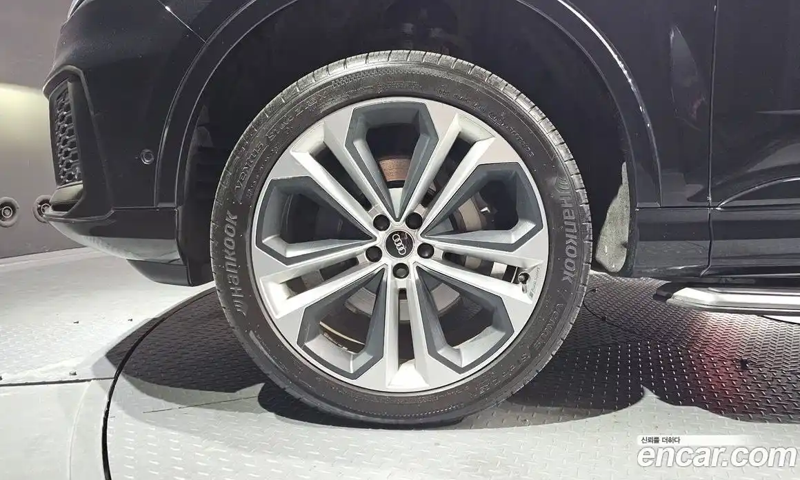 Audi Q7 2022 3.0 Автомат в Москве № 1008009, фото 5