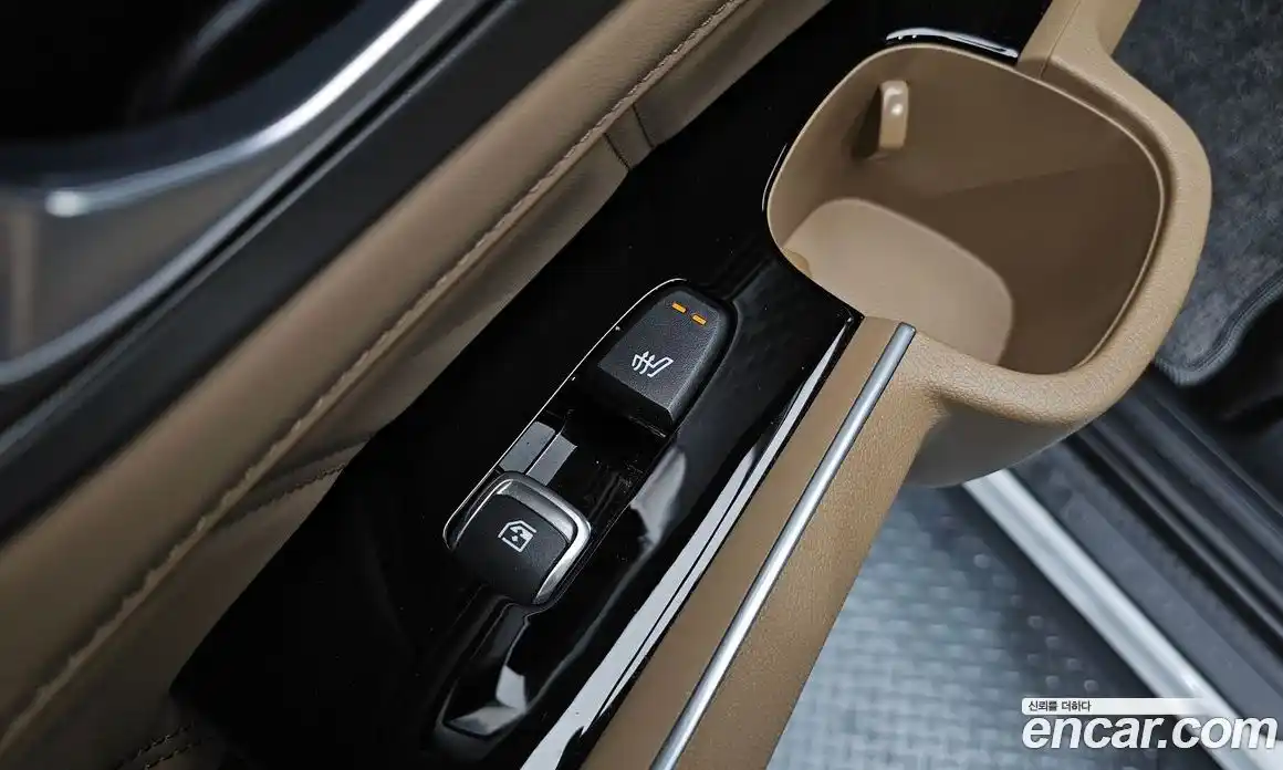 Kia Sorento 2024 1.6 Автомат в Москве № 1009372, фото 19