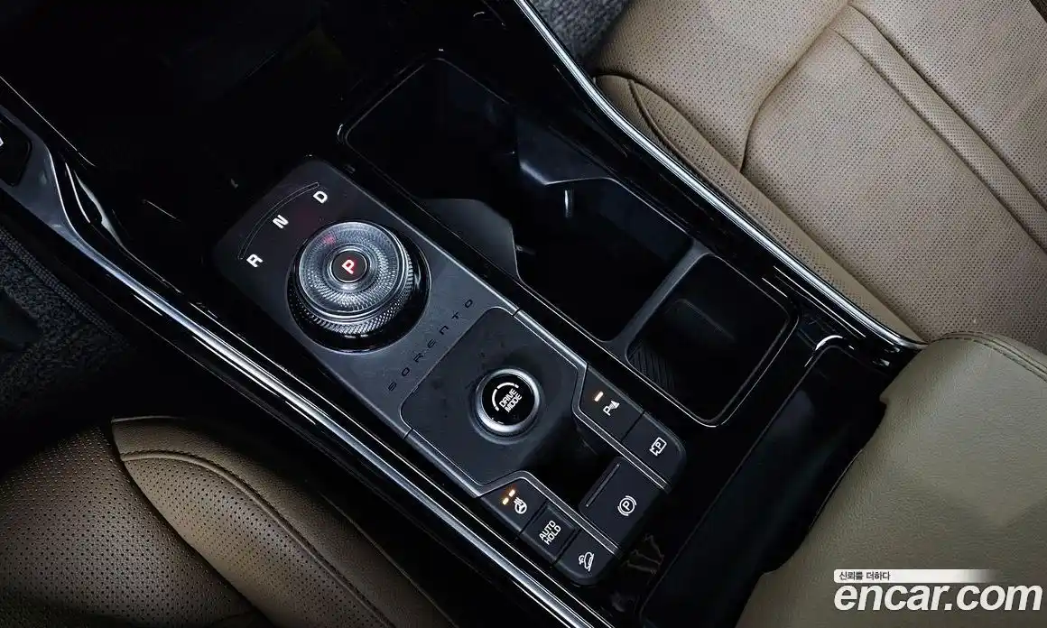 Kia Sorento 2024 1.6 Автомат в Москве № 1009372, фото 9