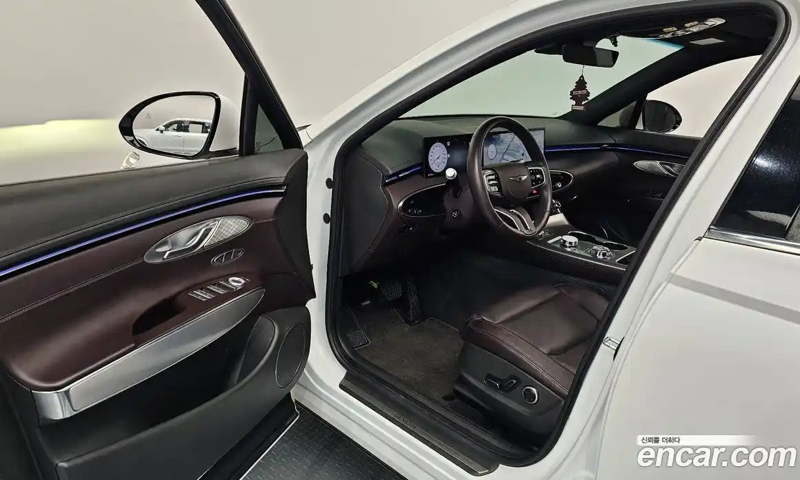 Genesis GV70 2024 2.5 Автомат в Москве № 1010004, фото 10