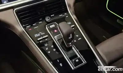 Porsche Panamera 2019 3.0 гидро в Москве № 1011980, миниатюра 9