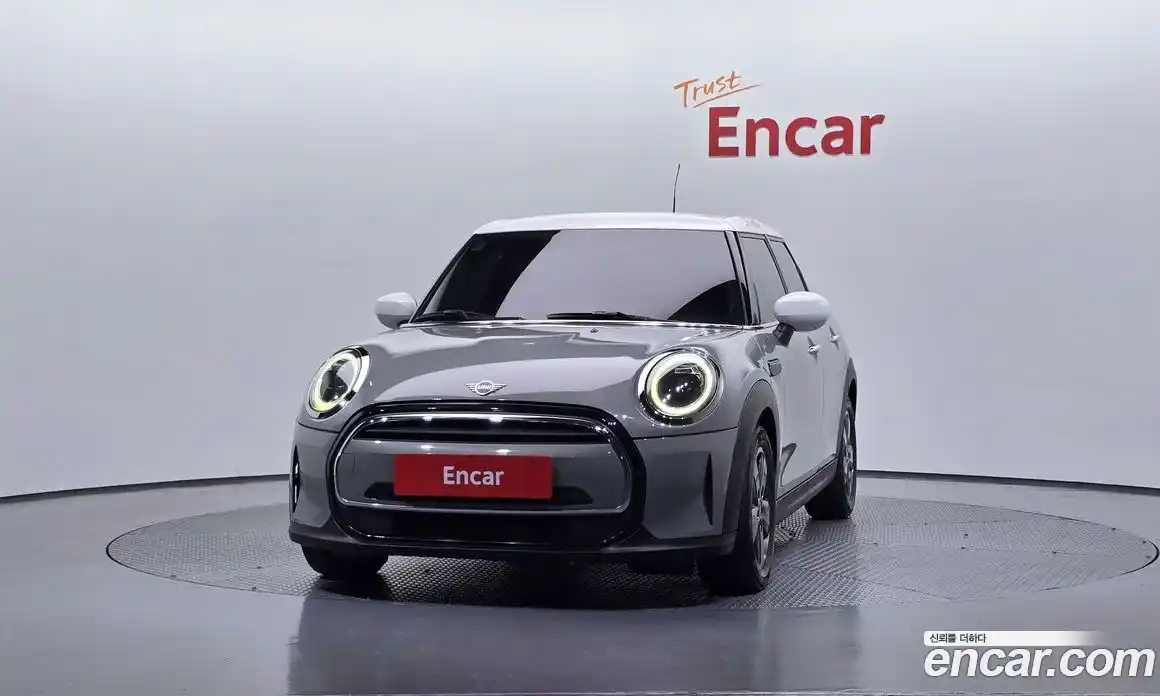 Mini Cooper 2021 1.5 гидро в Москве № 1013819, фото 3