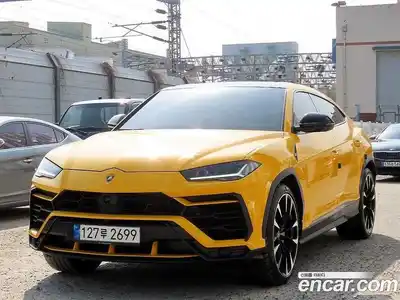 Lamborghini Urus, 2021