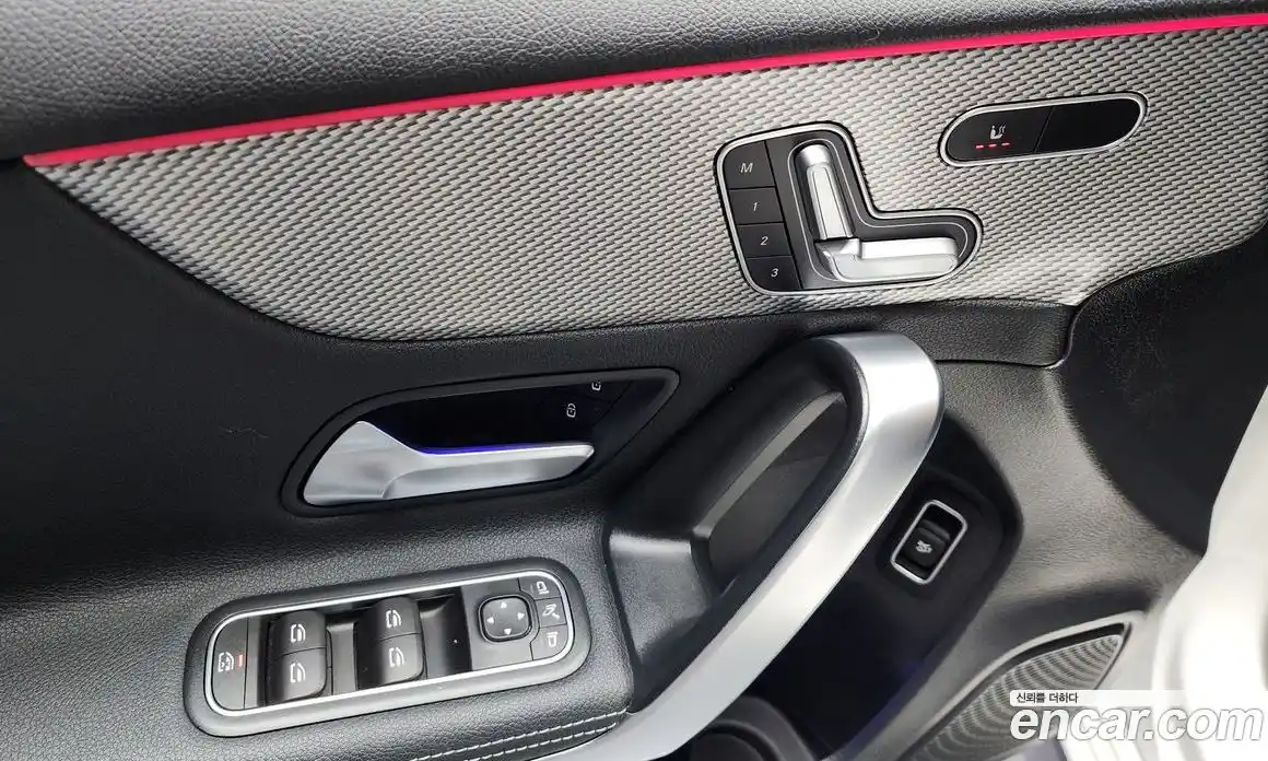 Mercedes-Benz A-Class 2021 2.0 гидро в Москве № 137338, фото 18