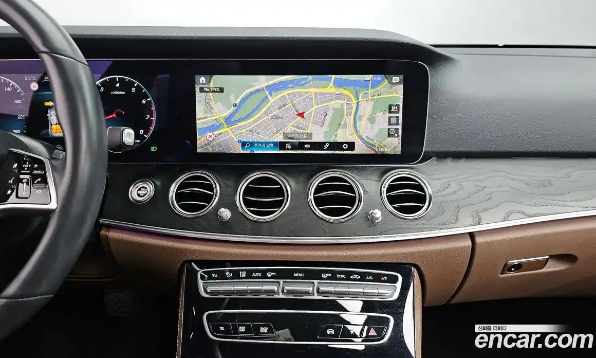 Mercedes-Benz E-Class 2023 2.0 гидро в Москве № 137471, фото 14