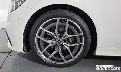 Mercedes-Benz E-Class 2023 2.0 гидро в Москве № 138555, миниатюра 5