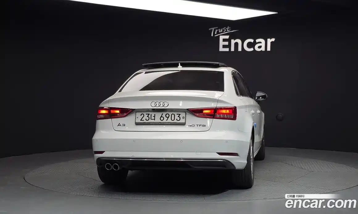 Audi A3 2018 2.0 гидро в Москве № 154069, фото 4