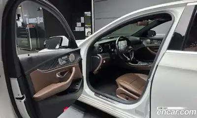 Mercedes-Benz E-Class 2022 2.0 гидро в Москве, миниатюра 11